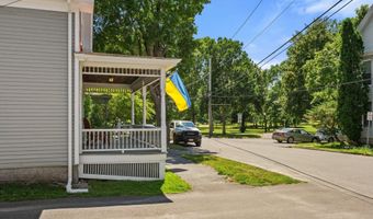 89 Parkview Ave, Bangor, ME 04401