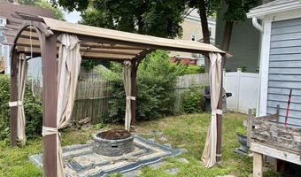 272 Center St, Bangor, ME 04401
