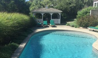 55 Cliff Rd, Amagansett, NY 11930