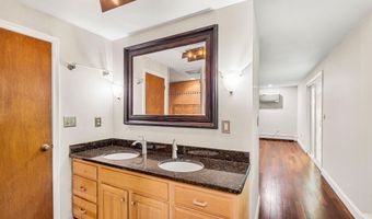 28 Olde Lantern Rd, Bedford, NH 03110