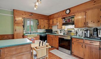 13 Governors Ln, Bethel, CT 06801
