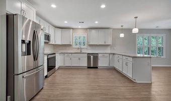 303 Plantation Pt, Anderson, SC 29625