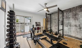 330 GARDEN Ln, Atlantic Beach, FL 32233