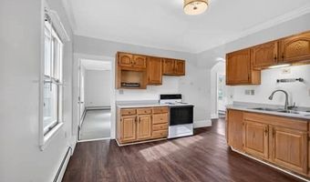 102 Market 3, Amesbury, MA 01913