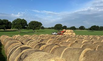 1370 Parker Dairy Rd, Alvord, TX 76225