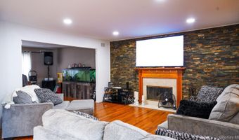 65 Williams Ave, Amityville, NY 11701