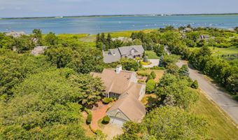 93 Harris Meadow Ln, Barnstable, MA 02630
