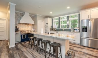 4 Gibson Ln, Cape May Court House, NJ 08210