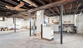 29 E Earle St, Cumberland, RI 02864