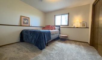 1115 NE 15th Ave, Aberdeen, SD 57401