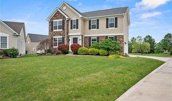 587 Surrey Dr, Aurora, OH 44202