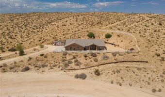 9696 Milpas Dr, Apple Valley, CA 92308