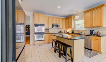 2505 Cassandra Marie Dr, Ballwin, MO 63021