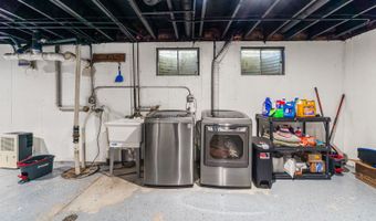 40233 N Lakeview Ave, Antioch, IL 60002