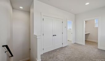 11 N Creek Way, Cascade, ID 83611