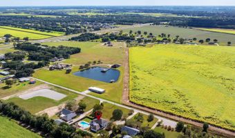 9324 Forest Rd, Abbeville, LA 70510