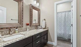 1451 Gateway Rd, Ardmore, OK 73401
