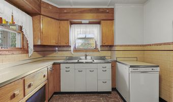 30 Summer St, Adams, MA 01220