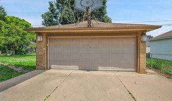 15552 Harrison Ave, Allen Park, MI 48101