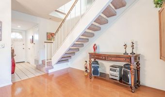 5704 Skyview Way E, Agoura Hills, CA 91301