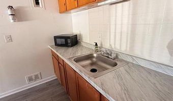 7305 Arno Ave, Allen Park, MI 48101