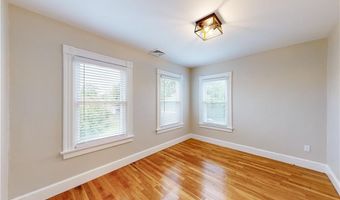 845 Main St, East Greenwich, RI 02818