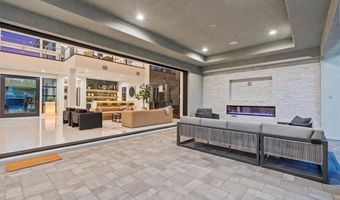 82 Glade Hollow Dr, Las Vegas, NV 89135
