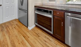1011 Canyon Park Dr, Ashland, OR 97520