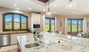 29 WHITE POINT Rd, Cora, WY 82925