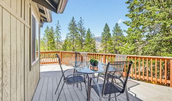 1105 Ivy Ln, Ashland, OR 97520