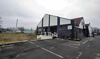 4588 Kenny Rd, Columbus, OH 43220