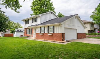 2403 Guenever Ct, Altoona, IA 50009
