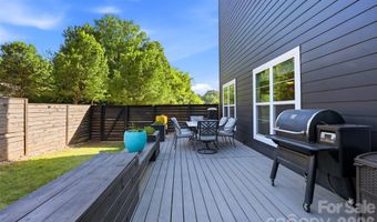 715 E 28th St, Charlotte, NC 28205