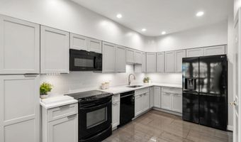 7822 ORACLE Pl, Potomac, MD 20854
