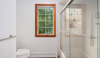 165 Lynn Cir, East Greenwich, RI 02818
