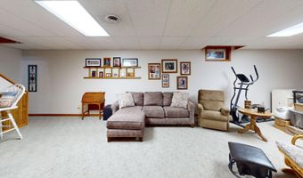 918 S 1st St, Albion, NE 68620