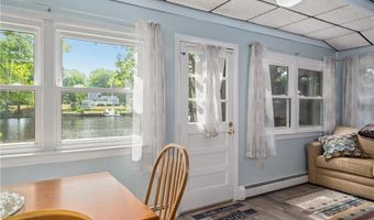 187 Lakehurst Dr, Coventry, RI 02816