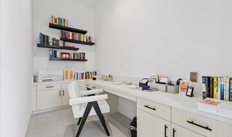 4814 Shady Ridge Dr, Las Vegas, NV 89135