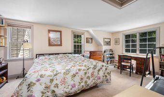 4323 Main St, Barnstable, MA 02630