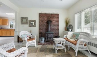 169 Gosnold St, Barnstable, MA 02601