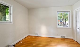 9819 PARKWOOD Dr, Bethesda, MD 20814