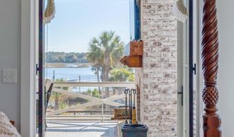 1521 Murphys Island Ct, Awendaw, SC 29429