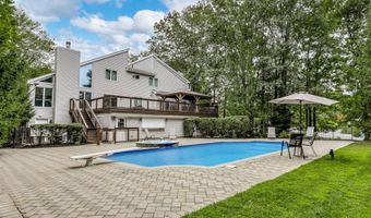 14 S Post Ln, Airmont, NY 10952
