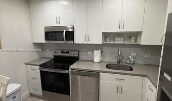 20515 E Country Club Dr 147, Aventura, FL 33180