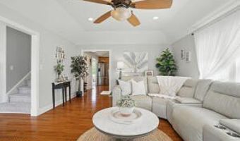 109 Cooper Landing Dr, Aydlett, NC 27916