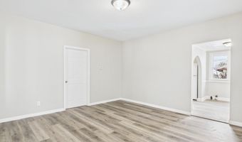 1318 E 28th St, Anderson, IN 46016