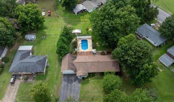 615 6th St NE, Arab, AL 35016