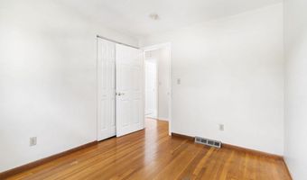 129 Plymouth Rd, Bellingham, MA 02019