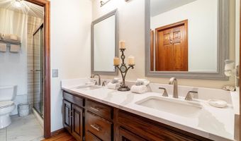 55 Mill Plain Rd 8-1, Danbury, CT 06811