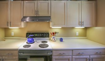 28 B Springbrook Dr, Belfast, ME 04915
